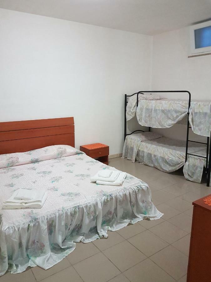 Casa Vacanze Manila 玛丽娜迪曼卡维萨 外观 照片